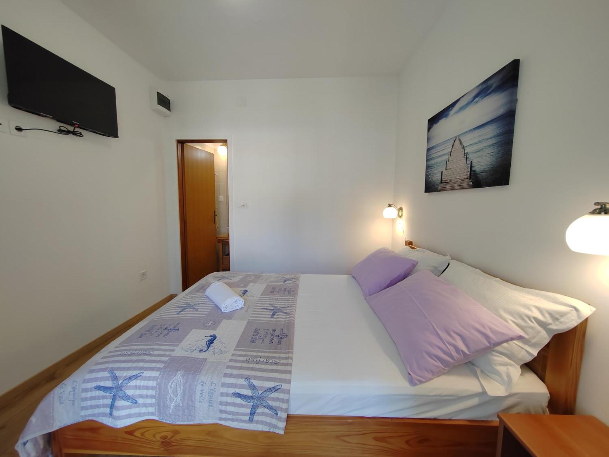 Apartments Lena Komiža Habitación foto